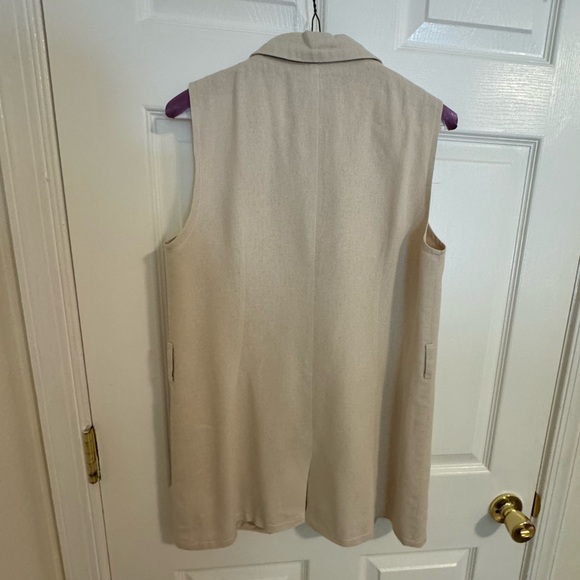 Ellen Tracy Linen Blend Vest - Picture 5 of 5